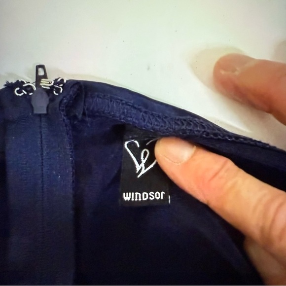 Windsor Elegant Navy Blue Evening Gown homecoming prom formal dance - Picture 7 of 9